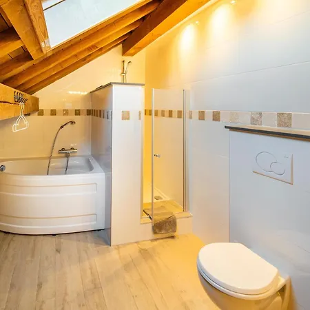 Holiday Home In Ardennes Near Lake Robertville, Cleaning Included